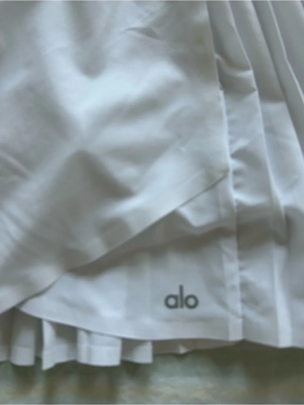 ALO Yoga Aces White Pleated Tennis Skirt Skort Pockets underneath S